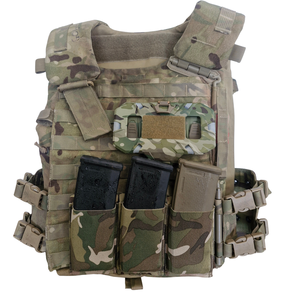 5.56 magazines in Mora tactical 5.56 pouches on a British Army virtus armour