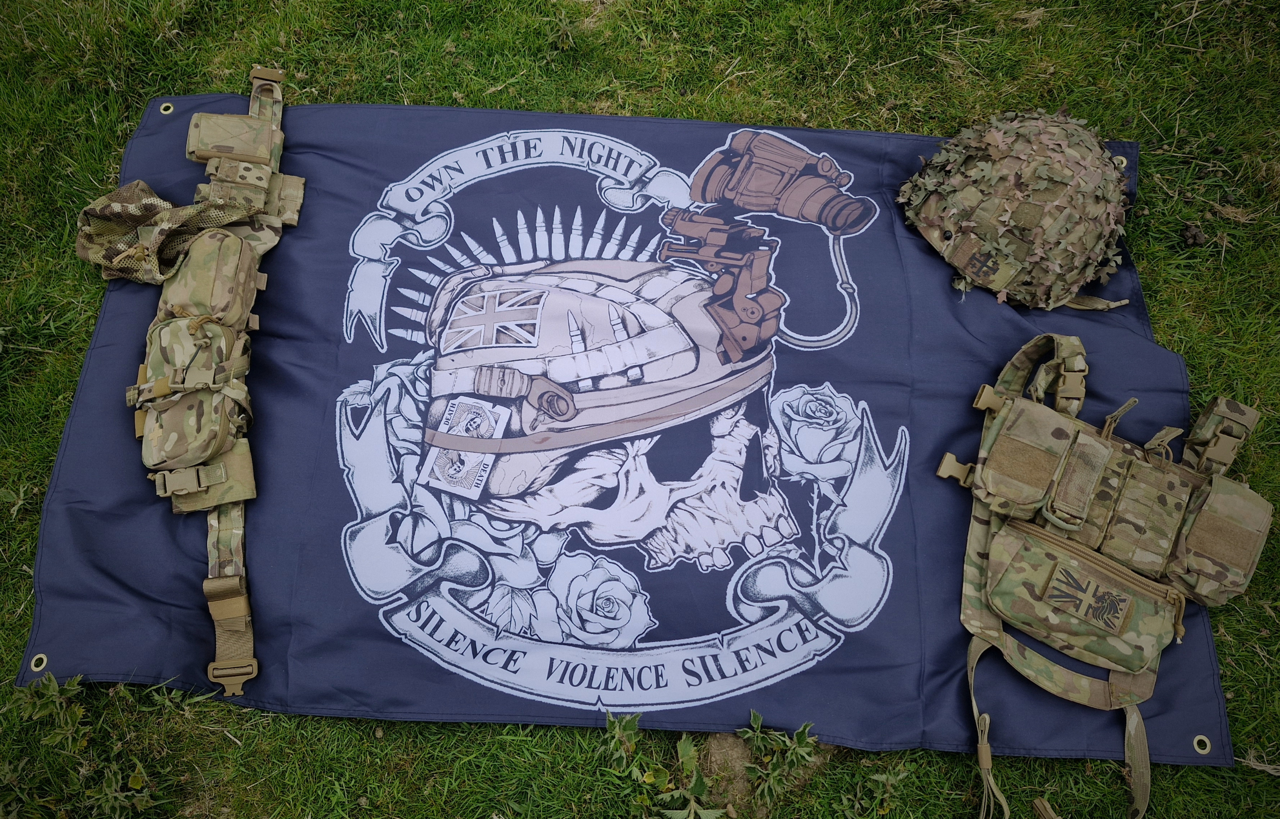 British Army night virtus helmet with a monocular night vision on a skull flag.